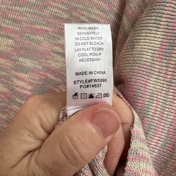 Pink Moon Bay sweater size S - Picture 5 of 6